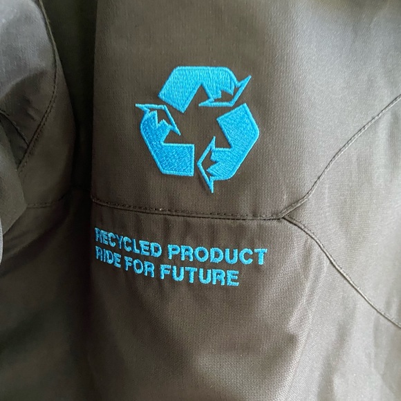 MENS • PICTURE SKI JACKET • MEDIUM • BLACK - Picture 10 of 15